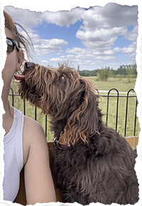 Meg gets kisses